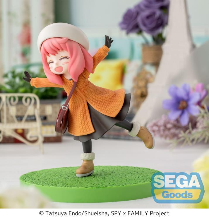 Spy x Family: Anya Forger (Family Ooting Ver.2) Luminasta Figure