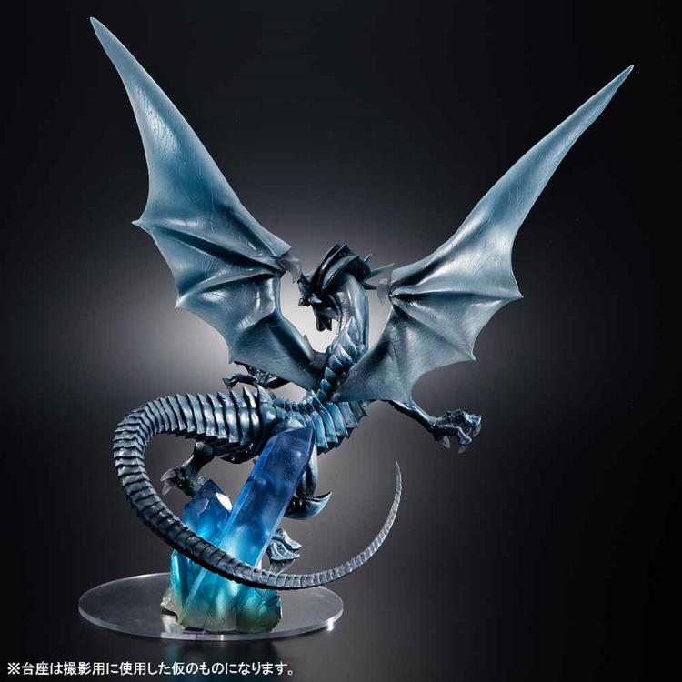 Yu-Gi-Oh! Duel Monsters: S.H.MonsterArts Blue Eyes White Dragon (Holographic Edition)