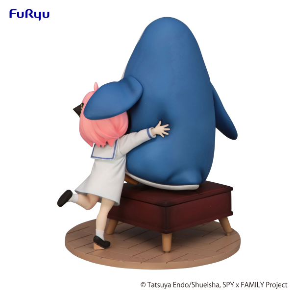 Spy x Family: Anya Forger With Penguin Exceed Creative Figure