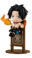 One Piece: Pirates Party Figures (1 Random)