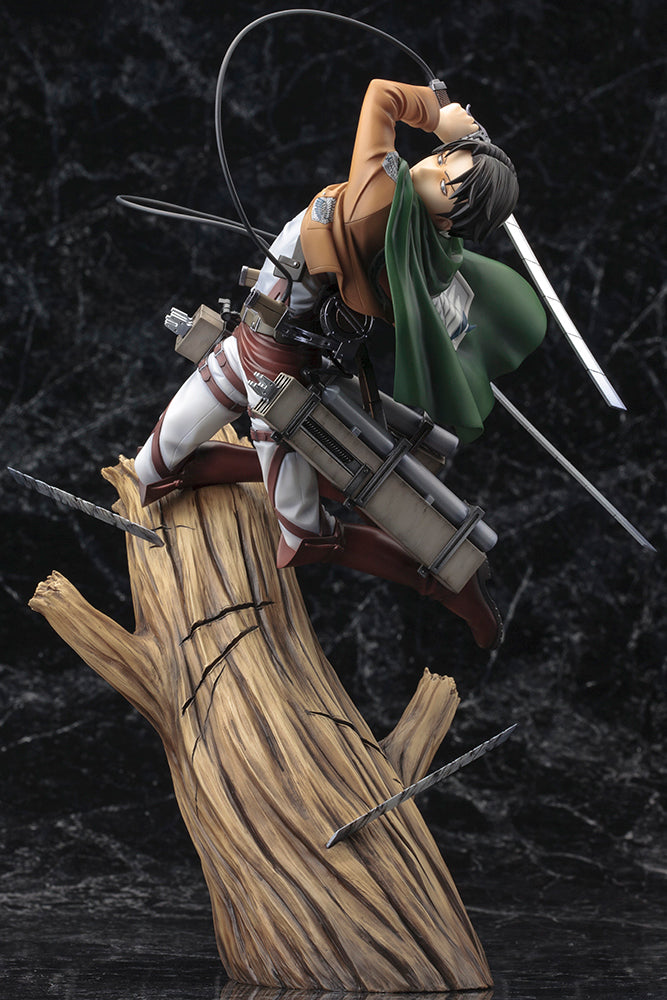 Attack on Titan: Levi (Renewal Package Ver.) ARTFX J Statue