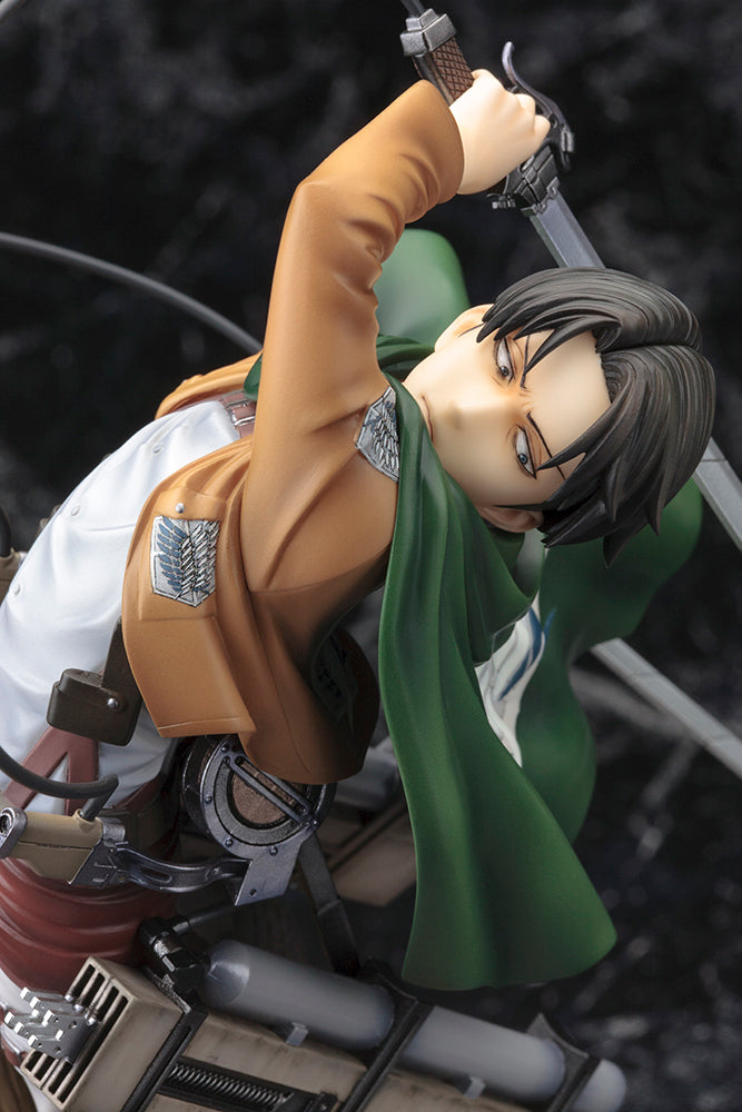 Attack on Titan: Levi (Renewal Package Ver.) ARTFX J Statue