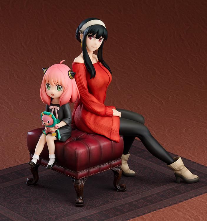 Spy x Family: Anya and Yor Forger 1/7 Scale Figure