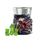 Dungeons & Dragons: Mini Dice Cups - Stanger Things (1 Assorted Cup & Dice Set)