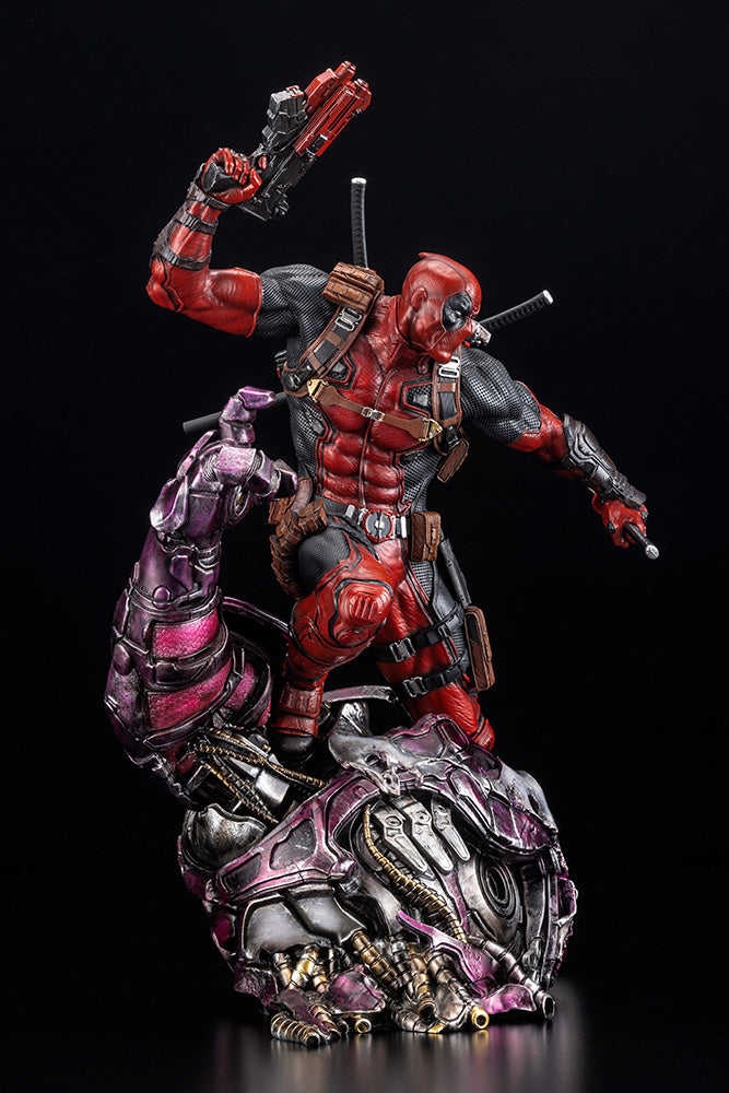 Marvel: Deadpool Fine Art Statue