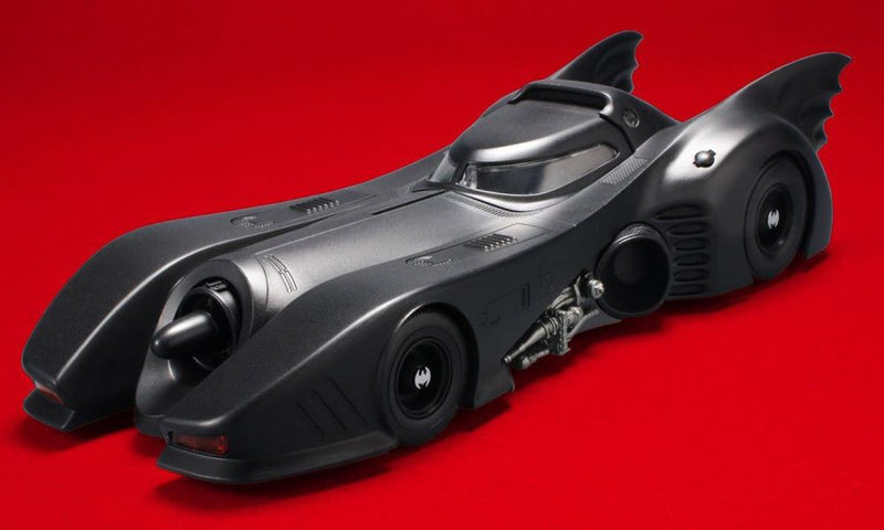 Bandai: Batmobile (Batman Ver.) 1/35 Scale Model Kit