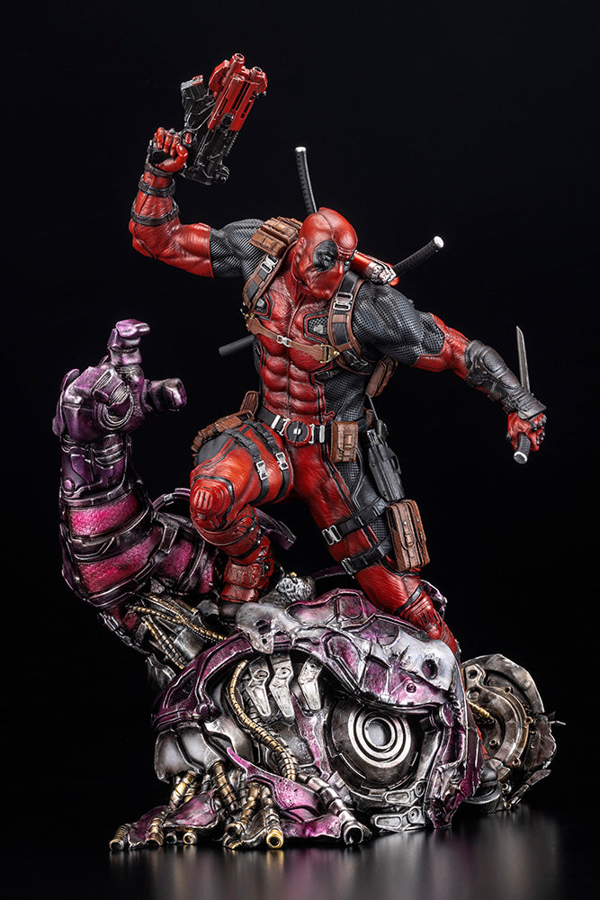 Marvel: Deadpool Fine Art Statue