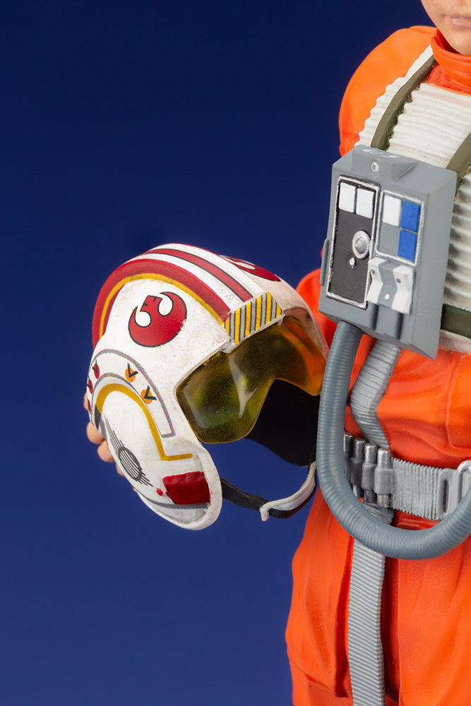 Star Wars: Luke Skywalker X-Wing Pilot ARTFX+ Statue