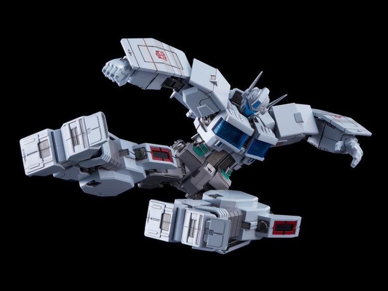 Flame Toys: Transformers Ultra Magnus IDW Ver. Furai Model
