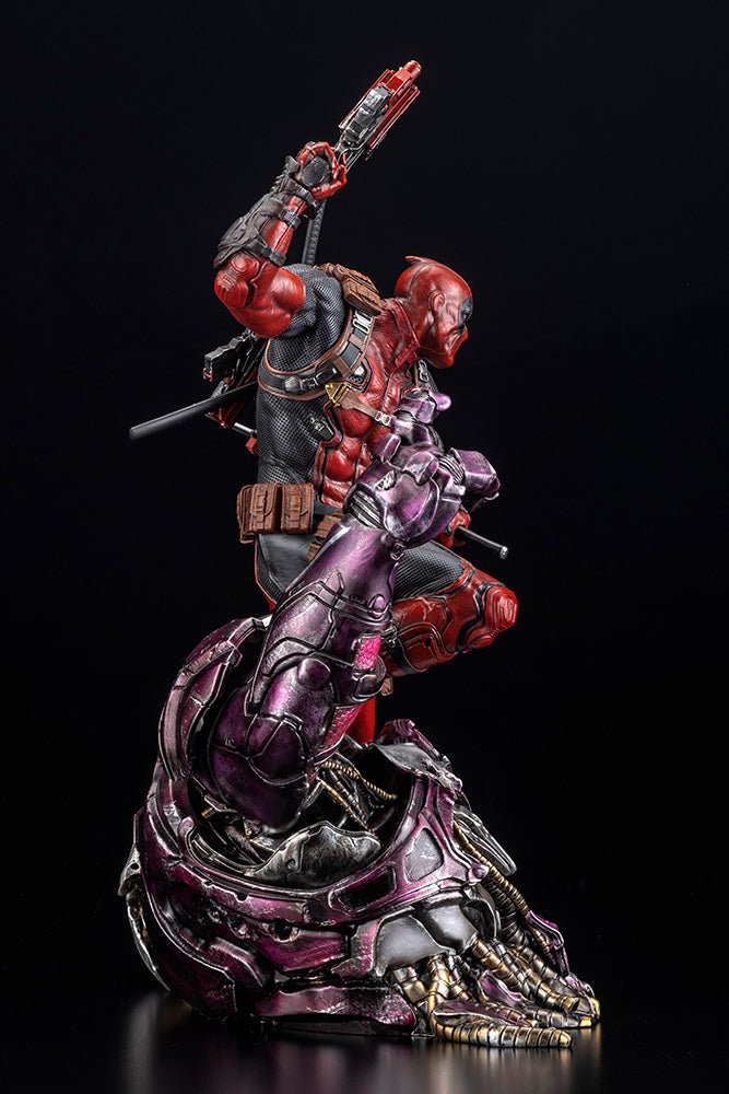 Marvel: Deadpool Fine Art Statue