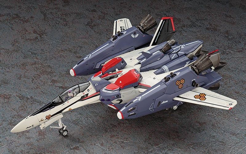 Macross Frontier: VF-25F/S Super Messiah Fighter 1/72 Scale Model Kit