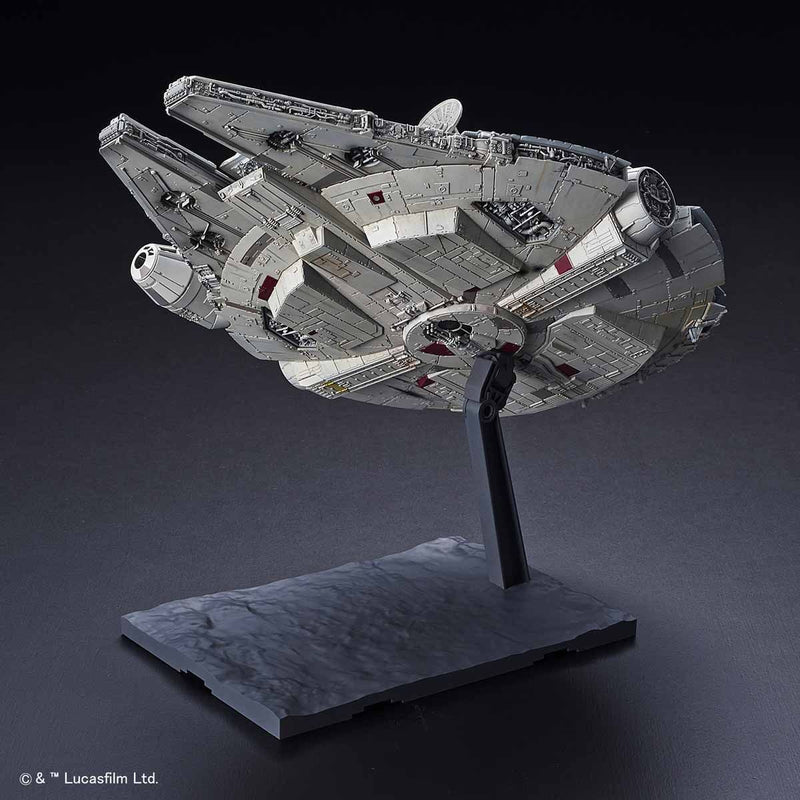 Star Wars: Millennium Falcon (The Rise of Skywalker) 1/144 Scale Model Kit