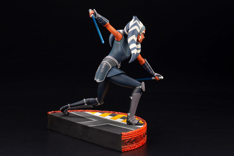 Star Wars: Ahsoka Tano (Escape from the Clones) ARTFX Statue