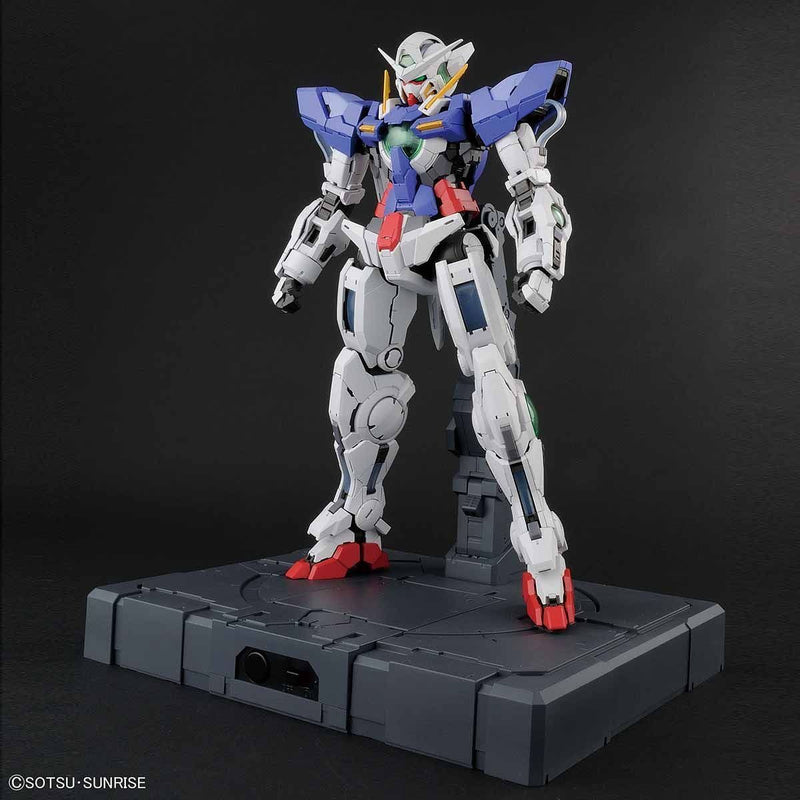 Perfect Grade Gundam Exia 1/60