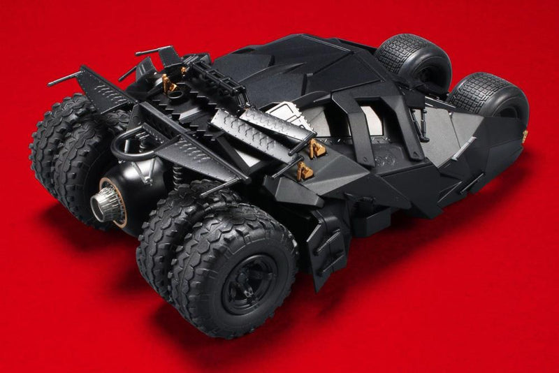 Bandai: Batmobile (Batman Begins Ver.) 1/35 Scale Model Kit