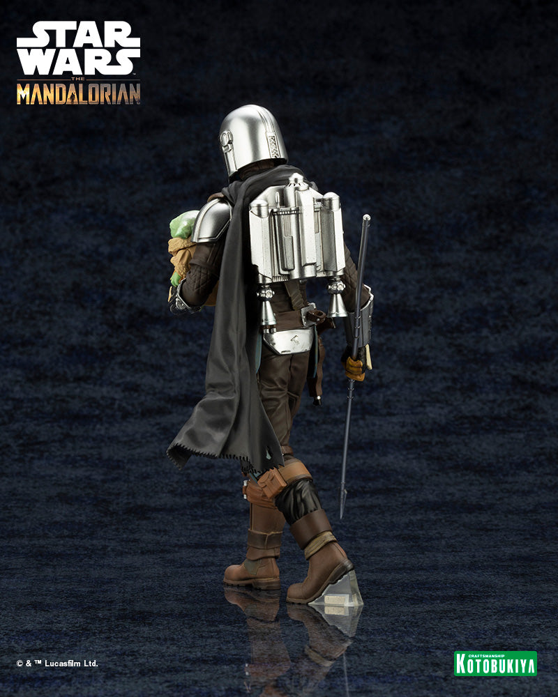 Star Wars: Mandalorian & Grogu with Beskar Staff ARTFX+ Statue