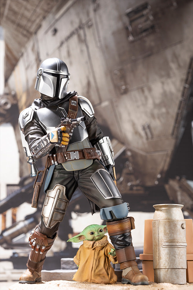 Star Wars: Mandalorian & The Child ARTFX Statue